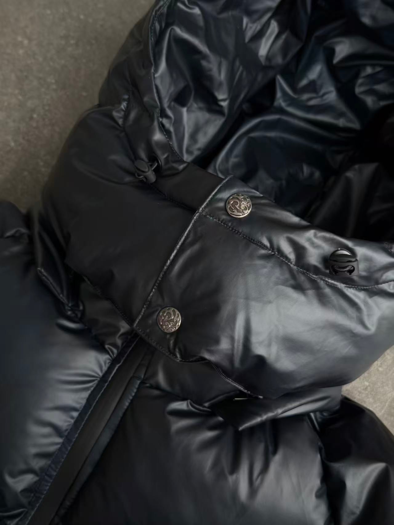 “Dissipate” HEAT REACTIVE PUFFER - Polar Blue (Pre-sale Price Time-limited )