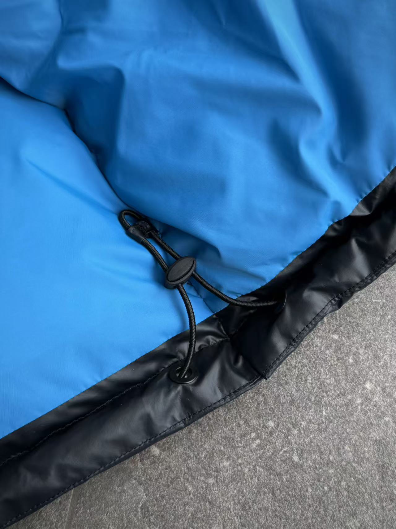 “Dissipate” HEAT REACTIVE PUFFER - Polar Blue (Pre-sale Price Time-limited )