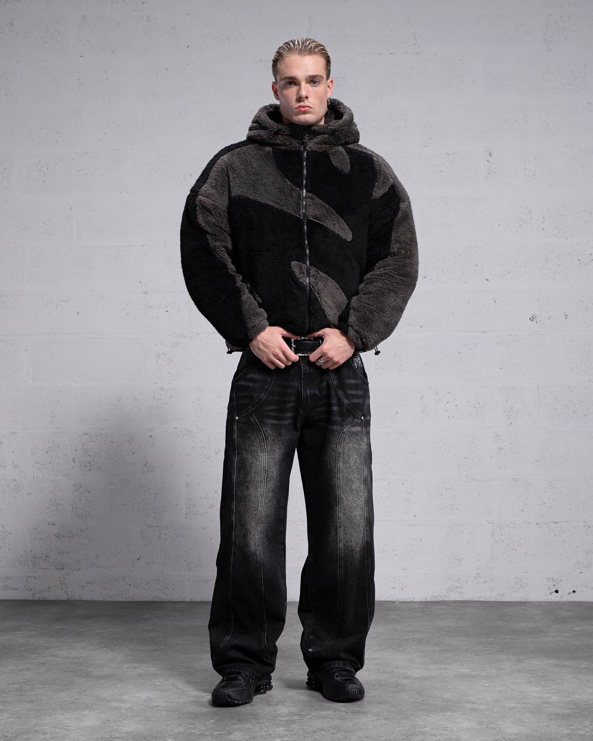 Fluffy Sherpa Jacket - Black